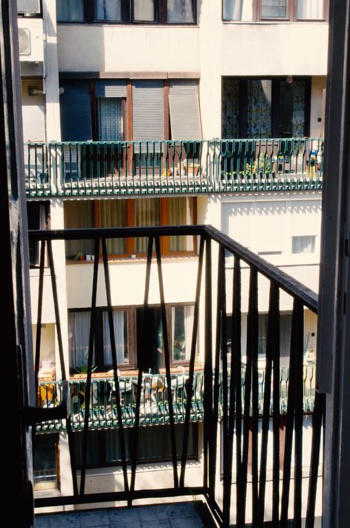 Blumen Apartment Budapesta Exterior foto